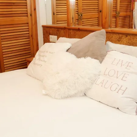 Viviendavelarde Apartment Malaga